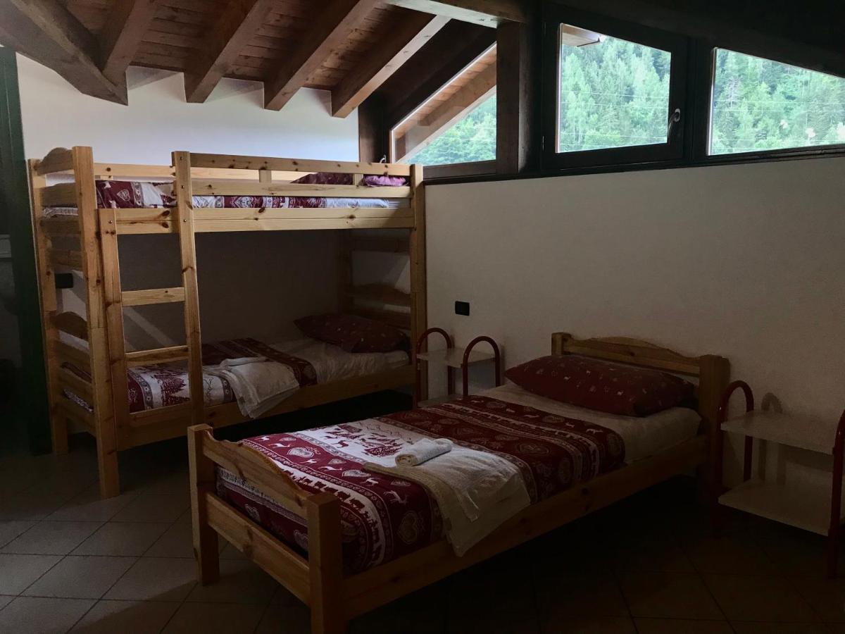 Ostello Casa Corti Вальбондионе Экстерьер фото